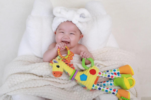 馆陶宝宝先拉肚子后发烧 馆陶宝宝先拉肚子后发烧